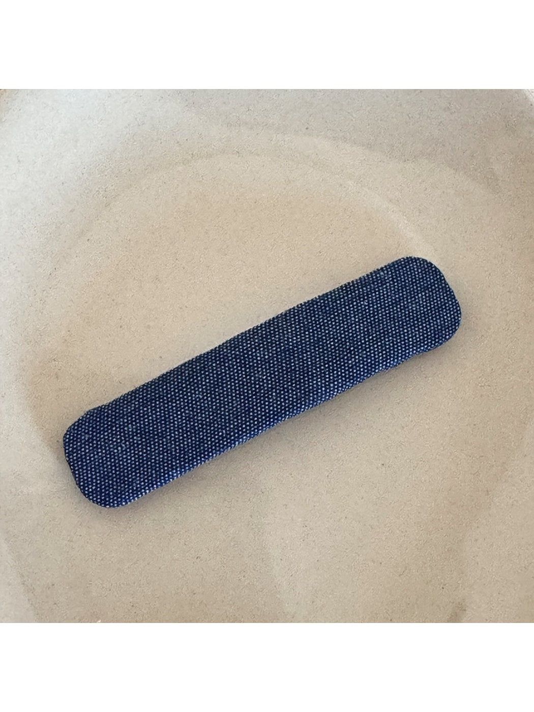 Beau - Minimal Oval Teardrop Geometric Hair Clip