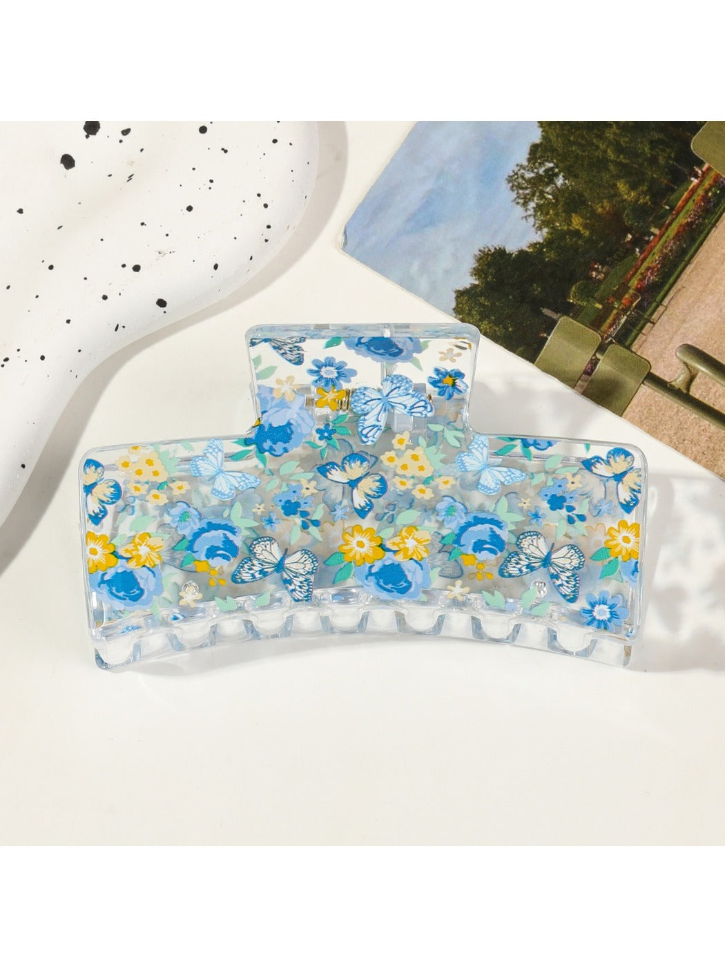 Beau - Minimalist Floral Hair Claw Clips