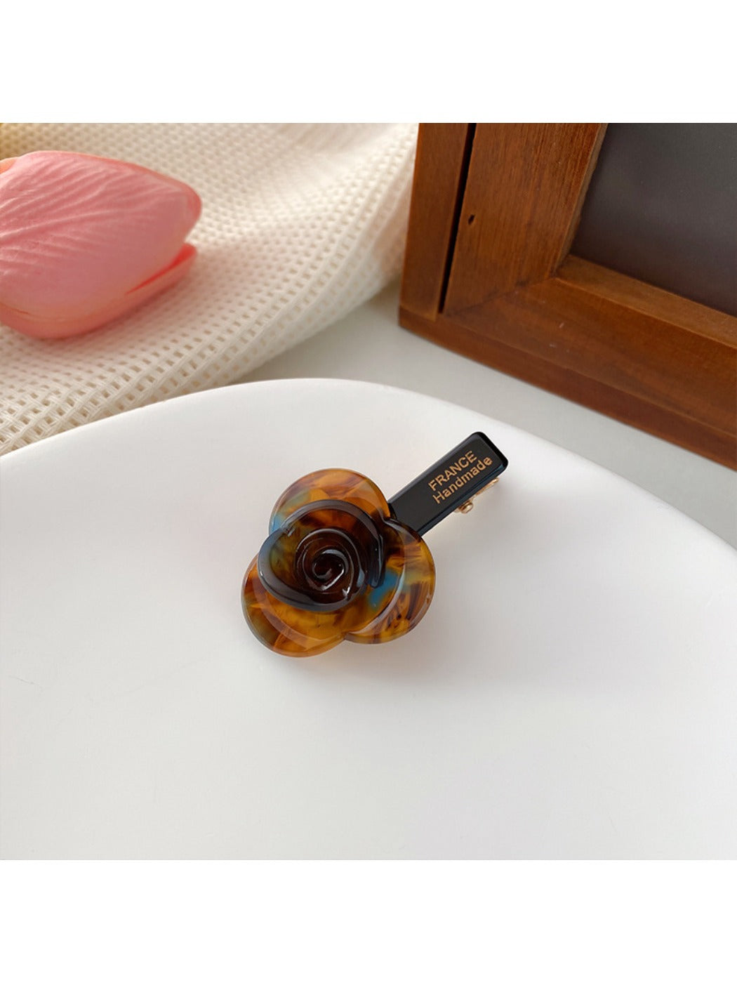 Beau - Beautiful Rose Shaped Hair Clip