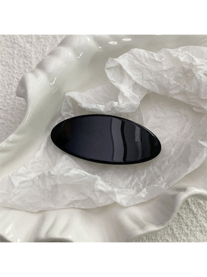 Beau - Minimalist Oval Hair Clip
