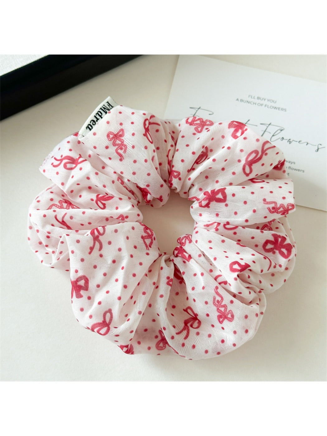 Gifty - Red Bow Hair Scrunchie