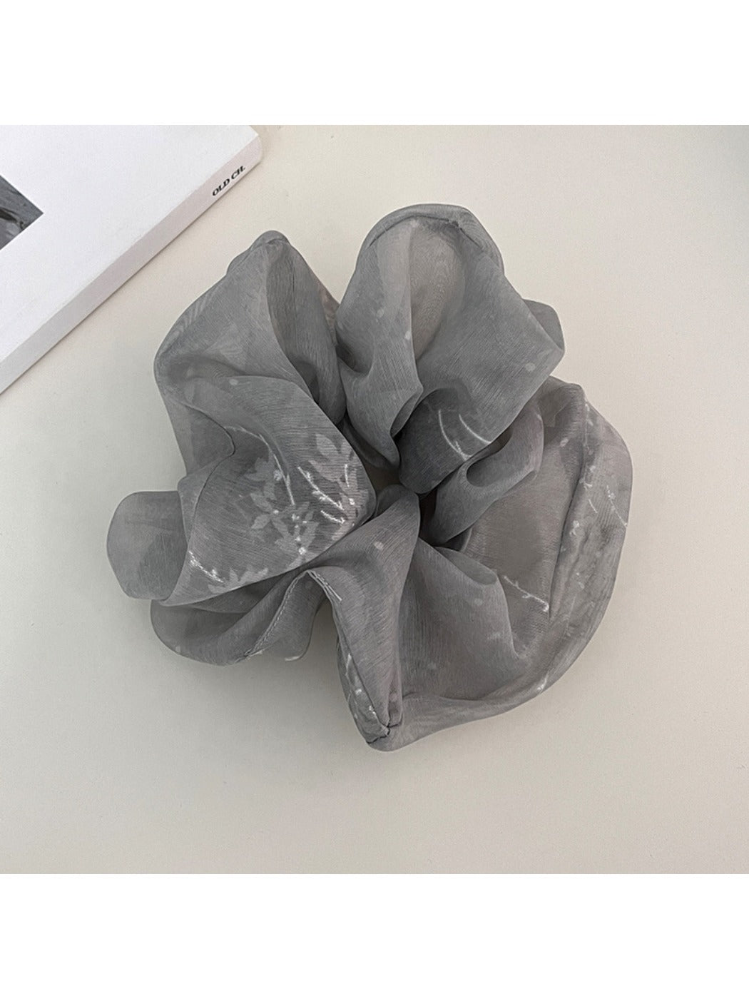 Gifty - Minimalist Solid Color Scrunchie