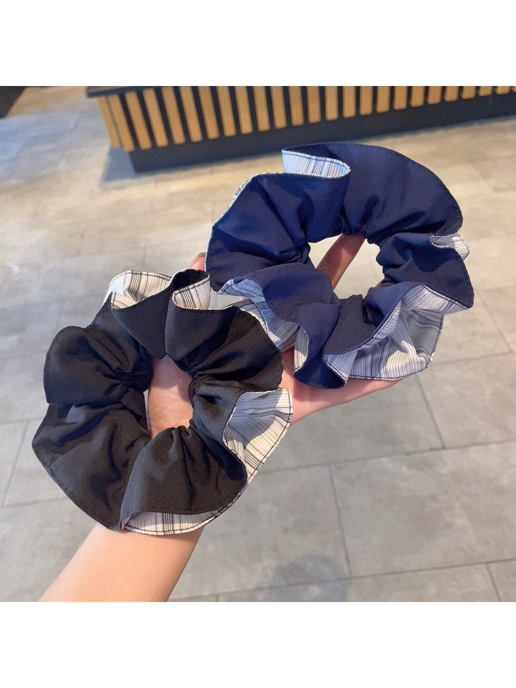 Gifty - Color-Blocked Double-Layer Scrunchie