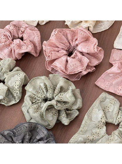 Gifty - Soft Scrunchie Hair Tie
