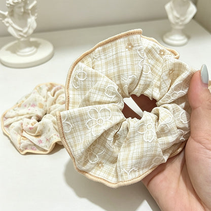 Gifty - Ruffled Floral Print Polyester Hair Scrunchie