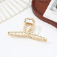 Beau - Open Oval Design Plated Alloy Claw Clip