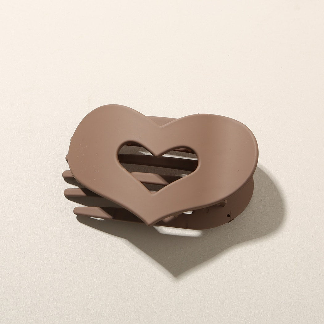Beau - Heart Cutout Matte Hair Clip