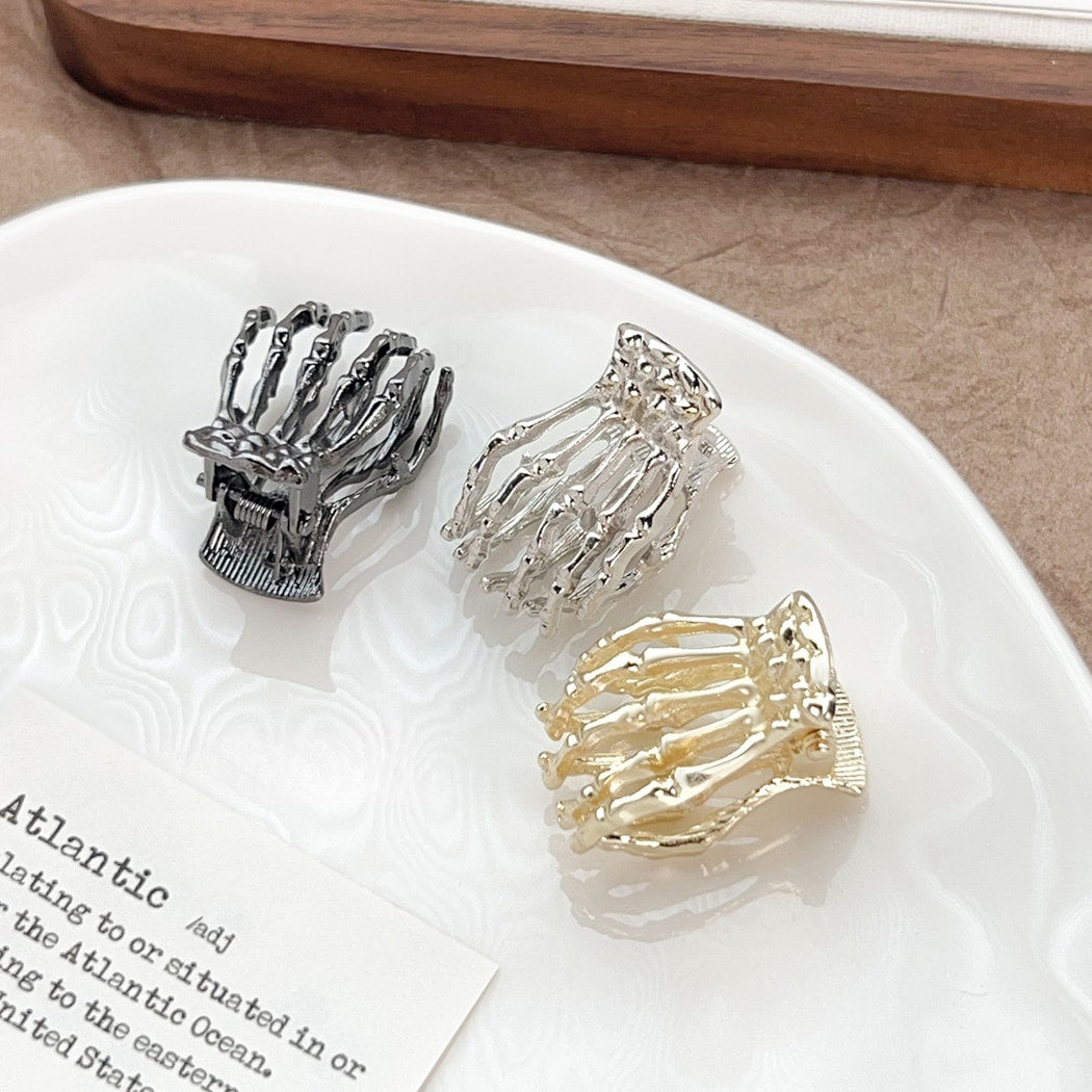 Beau - Skeleton Hand Halloween Style Claw Clip