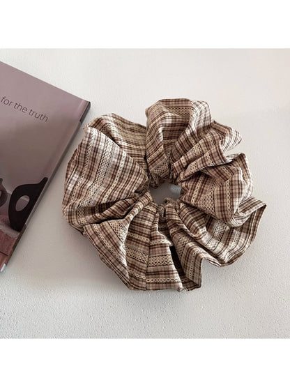 Gifty - Elegant Simple Plaid Scrunchie