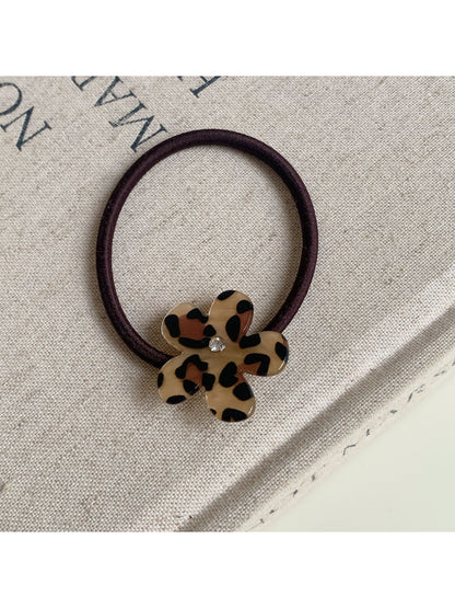 Gifty - Retro Leopard Print Hair Tie