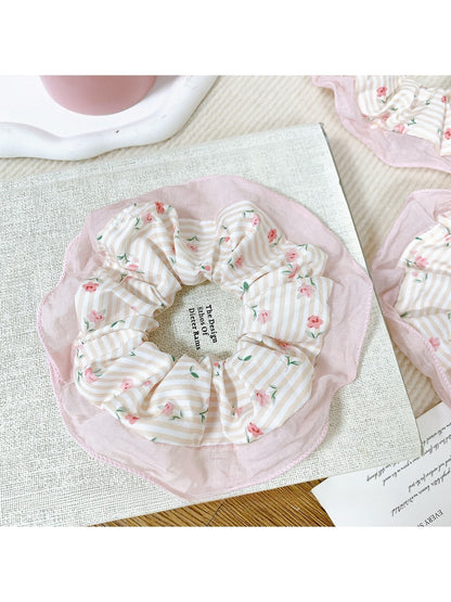 Gifty - Countryside Style Floral Hair Loop