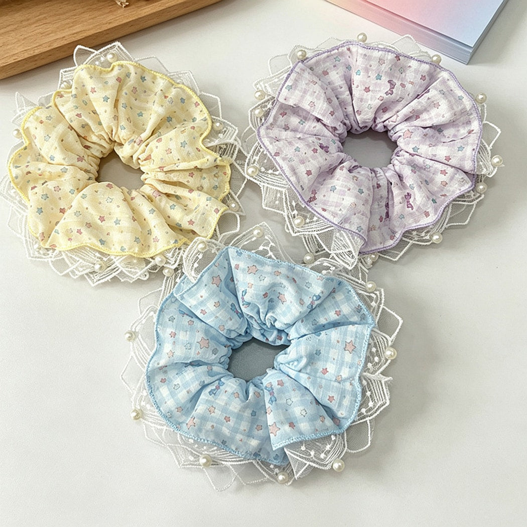 Gifty - Polyester Star Print Lace Edge Scrunchie