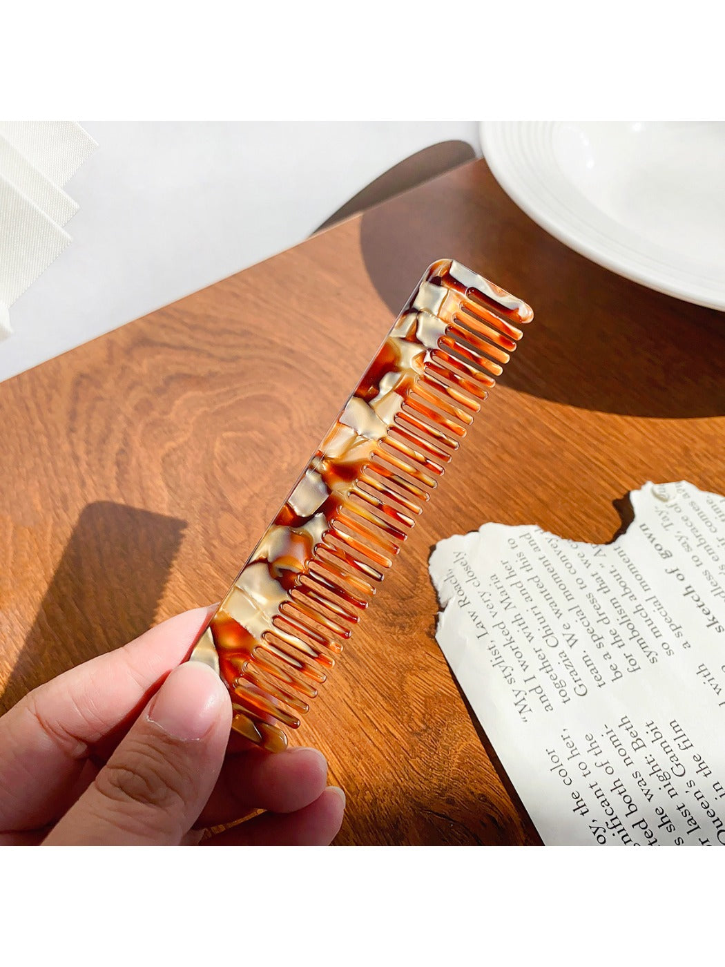 Camerow - Stylish Acetate Hair Comb Minimalist Design