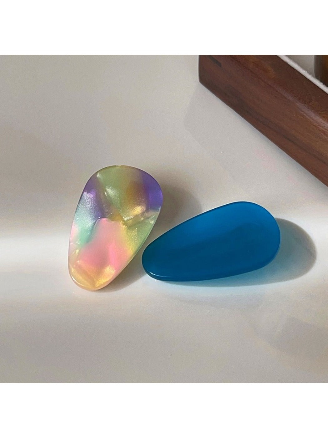 Beau - Cute Oval Shaped Hair Clip