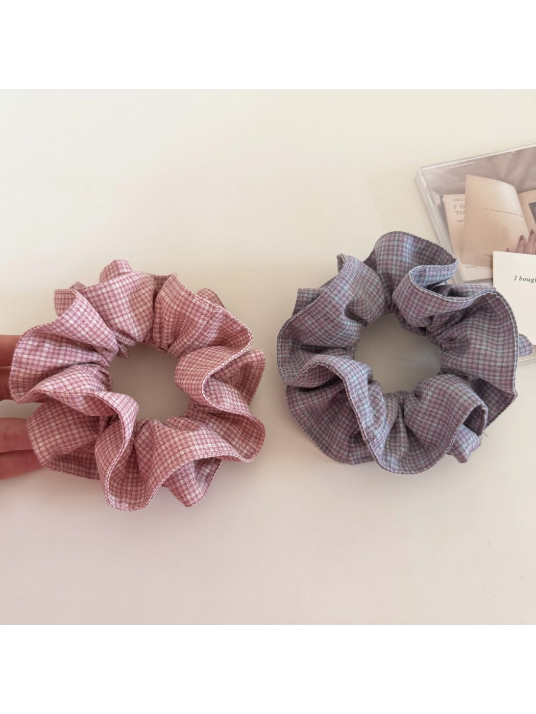 Gifty - Chic Cute Plaid Scrunchie