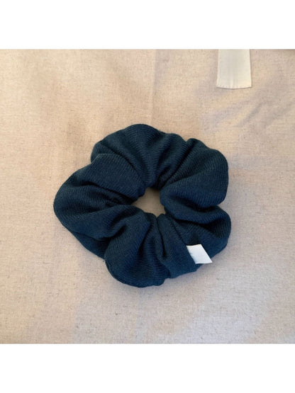 Gifty - Knit Fabric Hair Scrunchie