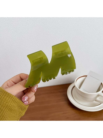 Beau - Minimalist M Shaped Hair Claw Clip