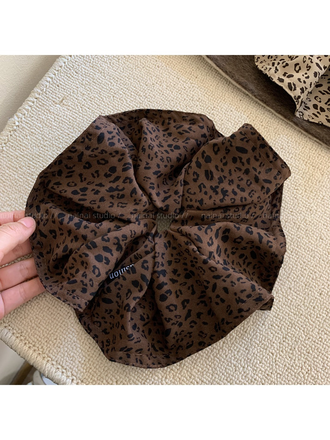 Gifty - Vintage Large Leopard Print Hair Loop