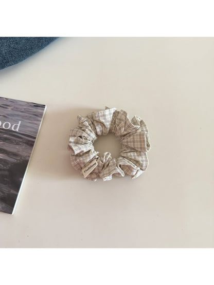 Gifty - Simple Checkered Fabric Scrunchie