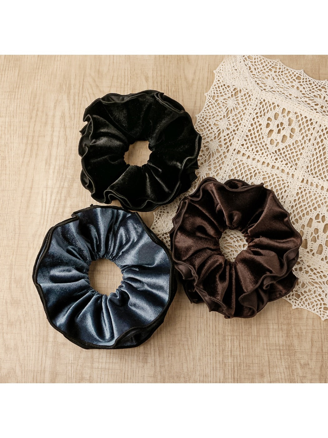 Gifty - Satin Elegant Versatile Scrunchie