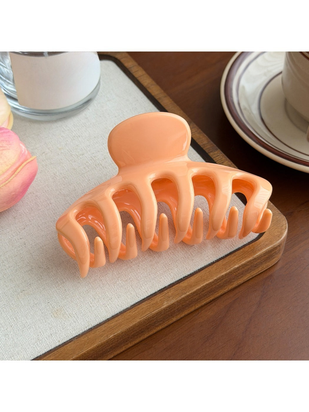 Beau - Glossy Geometric Claw Clip