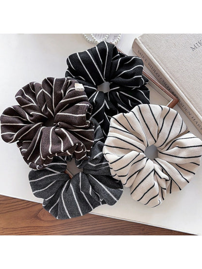 Gifty - Knitted Striped Hair Loop