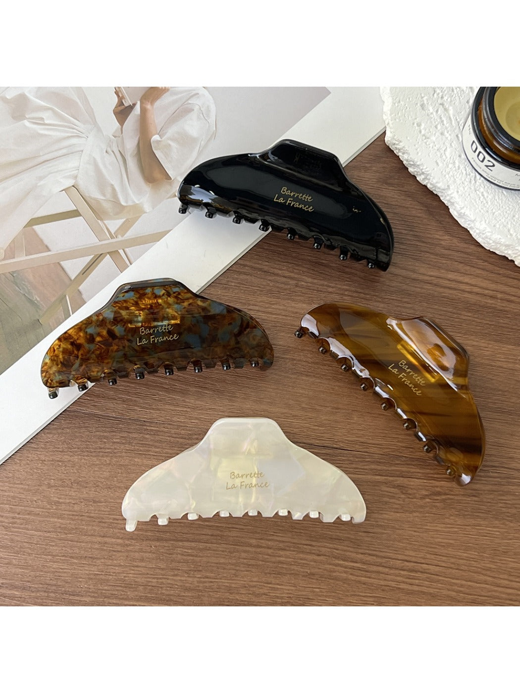 Beau - Elegant Half Moon Claw Clip