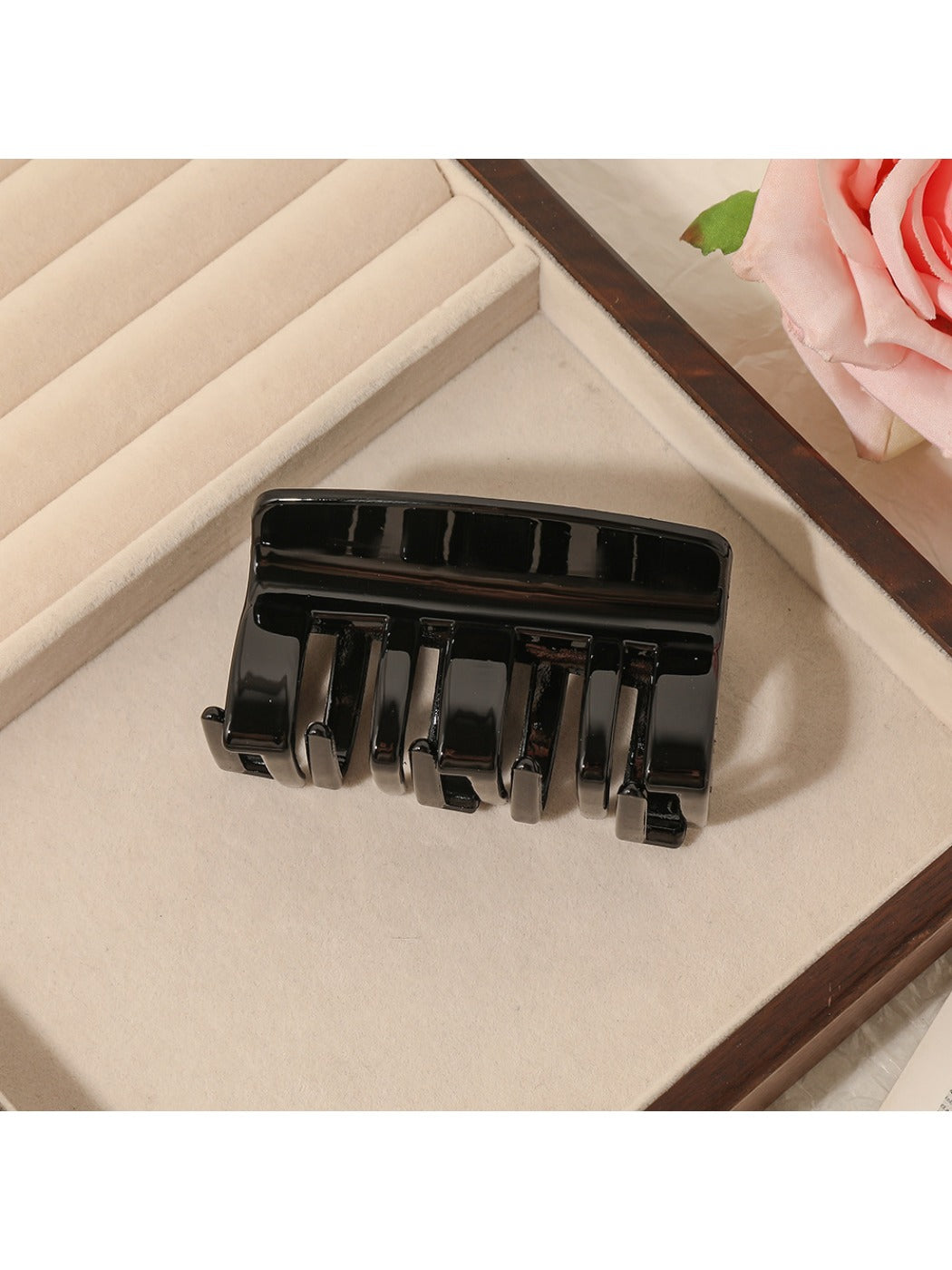 Beau - Clear Rectangle Claw Clip