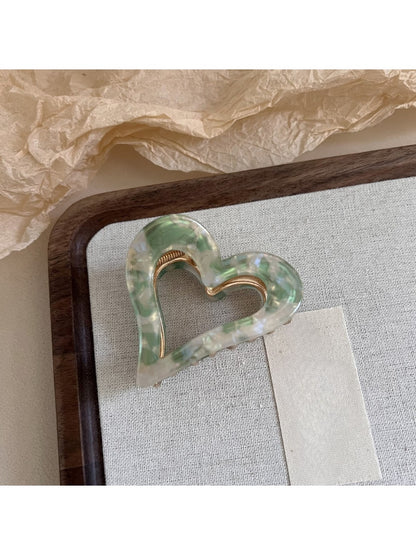 Beau - Premium Heart-Shaped Hair Clip