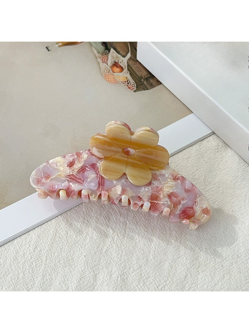 Beau - Acetate Flower Shaped Hair Clip