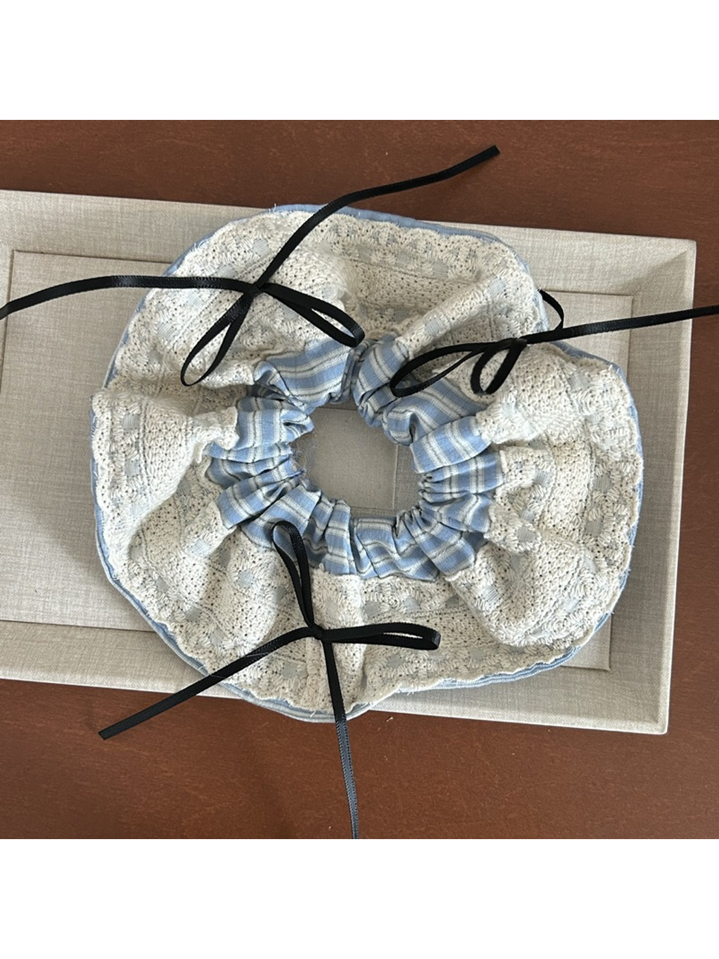 Gifty - Lace Ribbon Bow Oversized Scrunchie