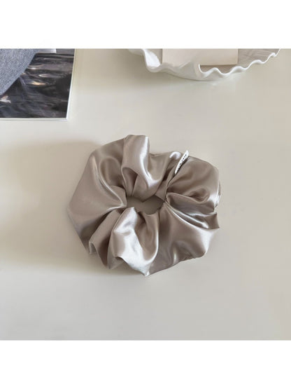 Gifty - Satin Elegant Hair Tie