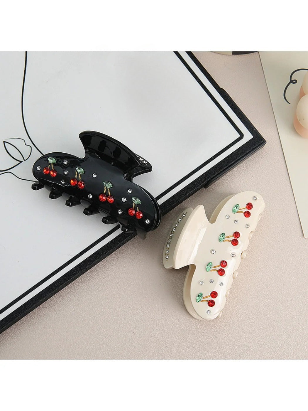 Beau - Charming Cherry Hair Claw Clip