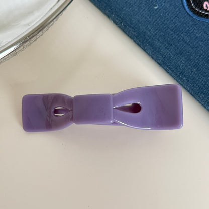 Beau - Glossy Plastic Bow Design Hair Clip
