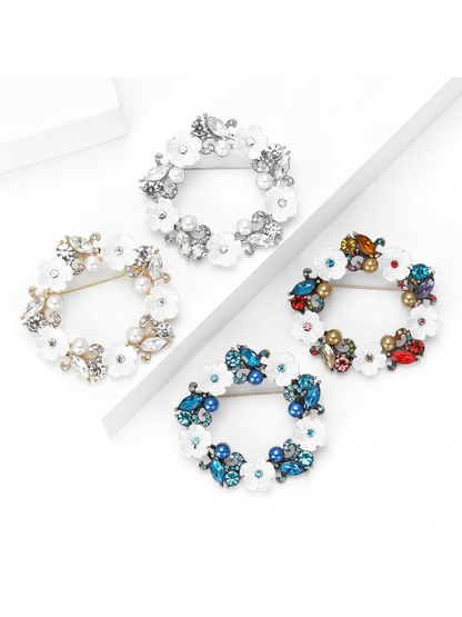 Brovia - Floral Wreath Rhinestone Alloy Brooch Pin