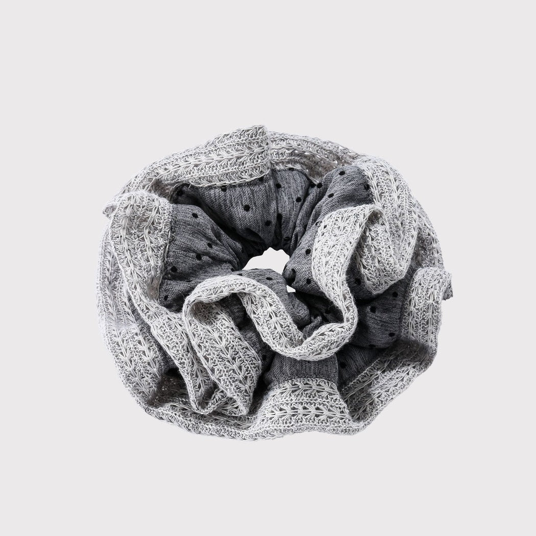Gifty - Gray Polka Dot Ruffle Trim Scrunchie