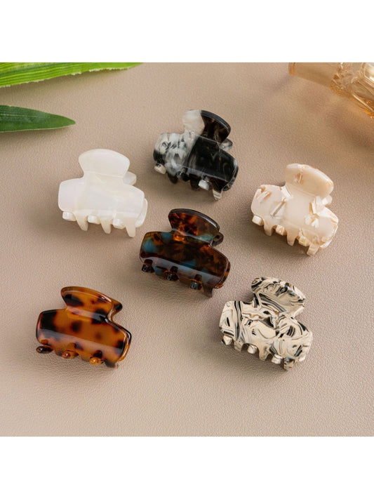 Beau elegant retro pattern hair clip on white background showing full design