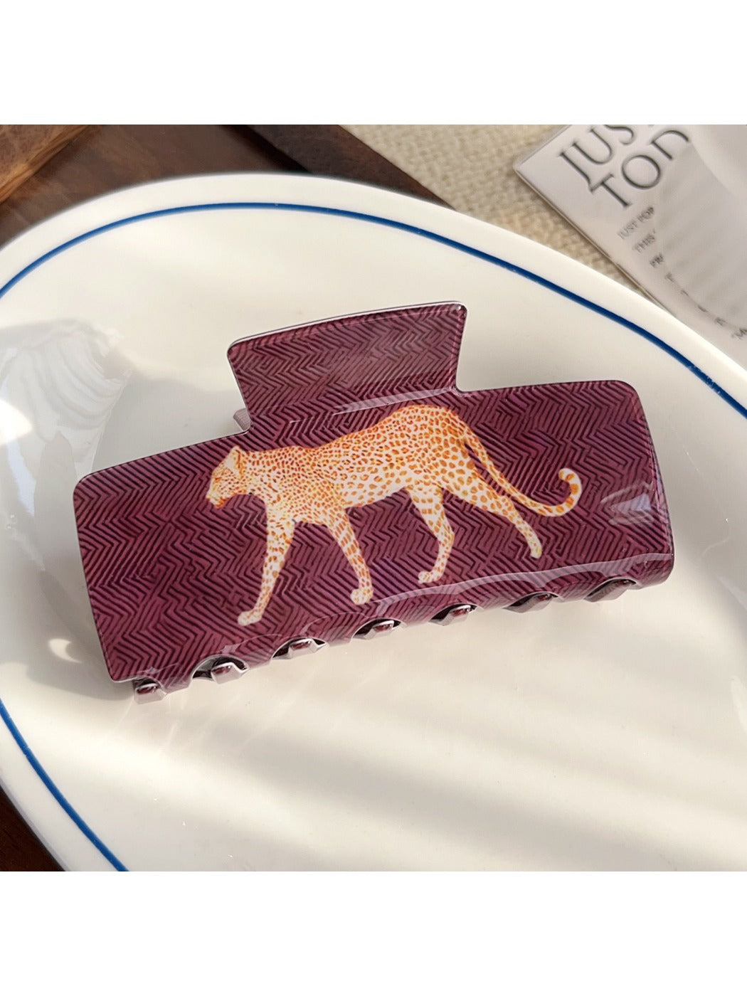 Beau - Leopard Pattern Print Hair Clip
