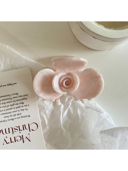 Beau - Minimalist Camellia Shaped Hair Claw Clip