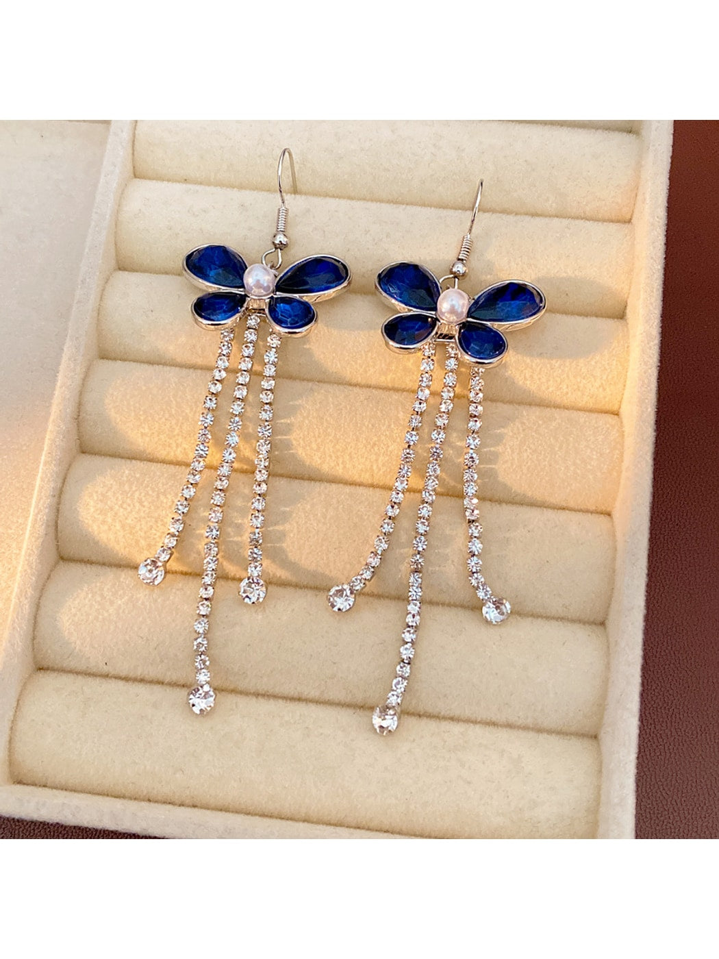 Earedge - Vintage Style Butterfly Drop Earrings