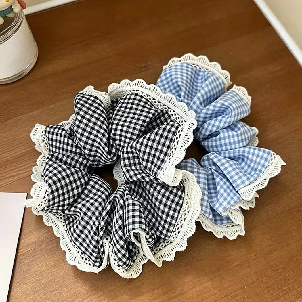 Gifty - Plaid Lace Trim Polyester Scrunchie
