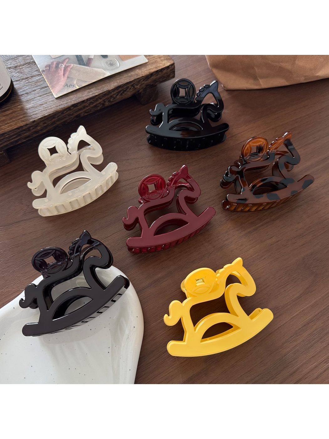 Beau - Openwork Rocking Horse Plastic Claw Clip