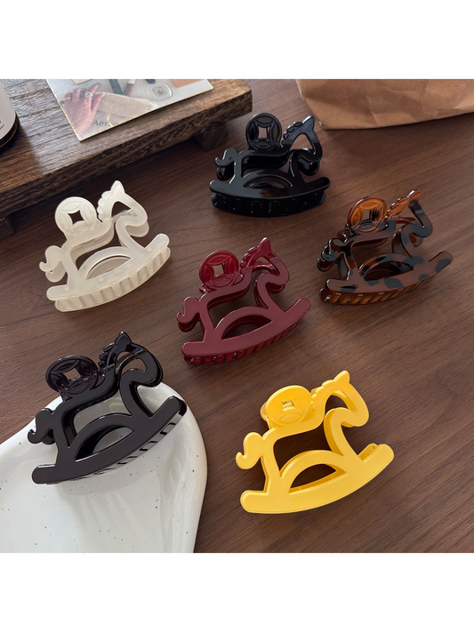 Beau - Openwork Rocking Horse Plastic Claw Clip