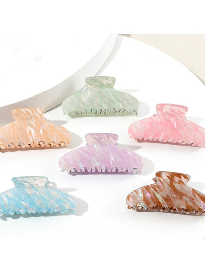Beau - Dainty Half Moon Hair Claw Clip