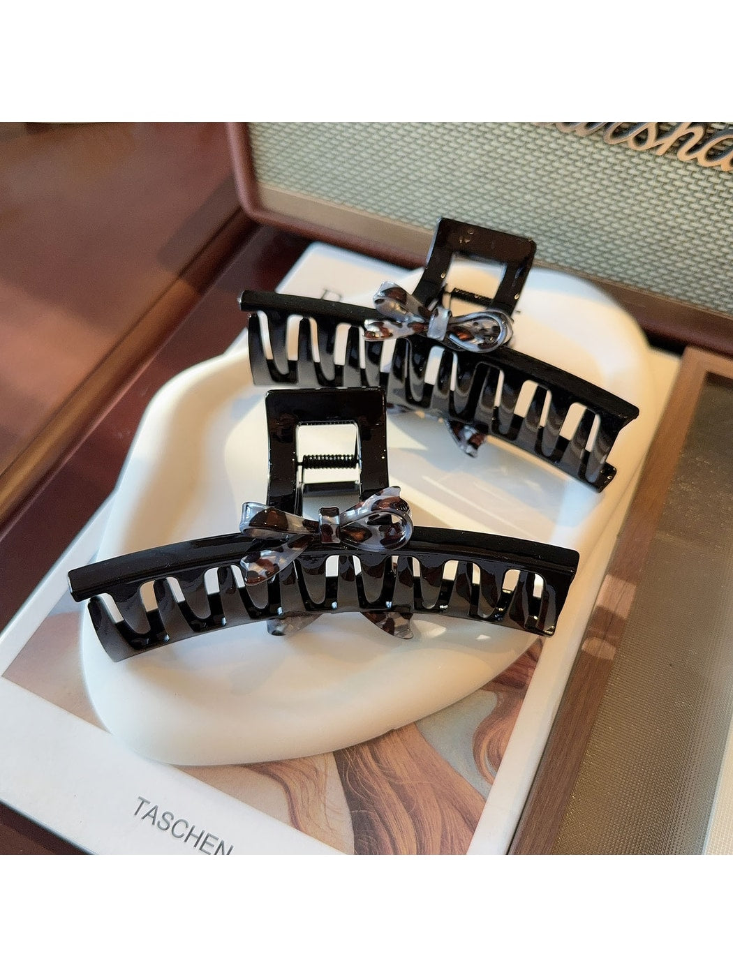 Beau - Acetate Bow Design Hair Claw Clip