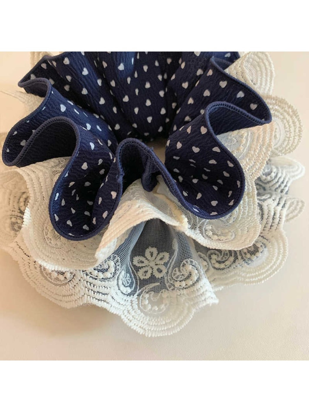 Gifty - Lace-Trimmed Polka Dot Voluminous Scrunchie
