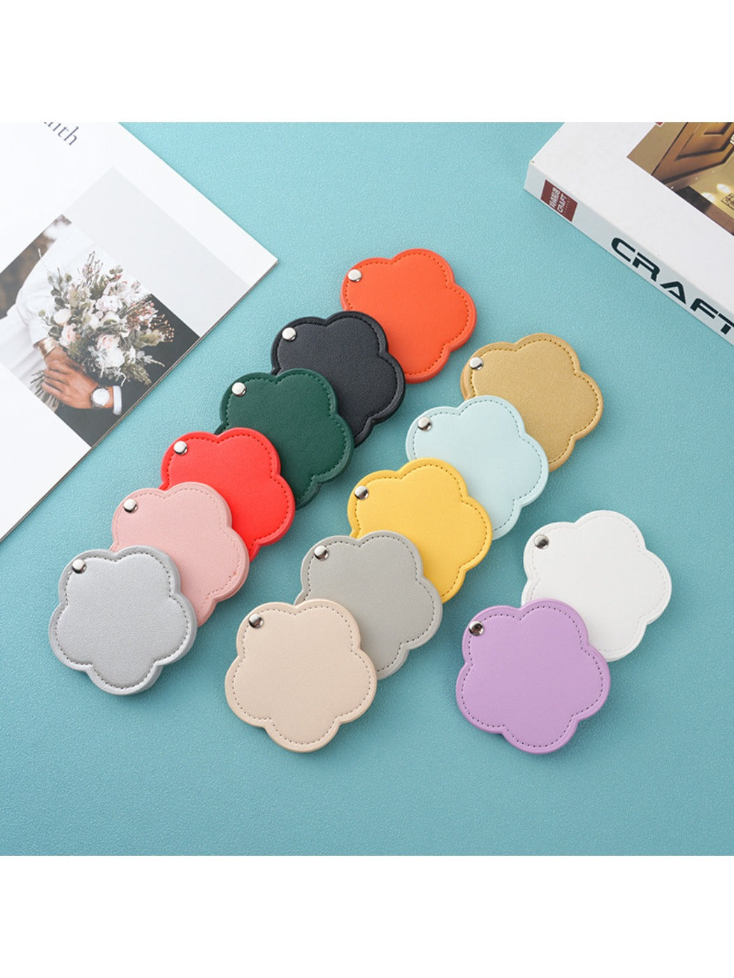 Mirroray - Elegant Flower Shaped Rotating Makeup Mirror