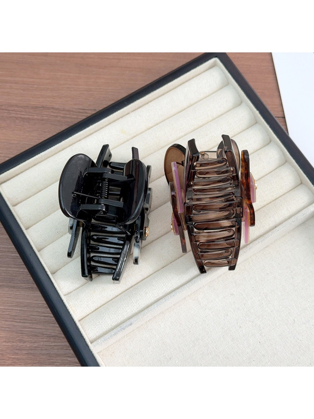 Beau - Retro Minimalist Acetate Hair Clip