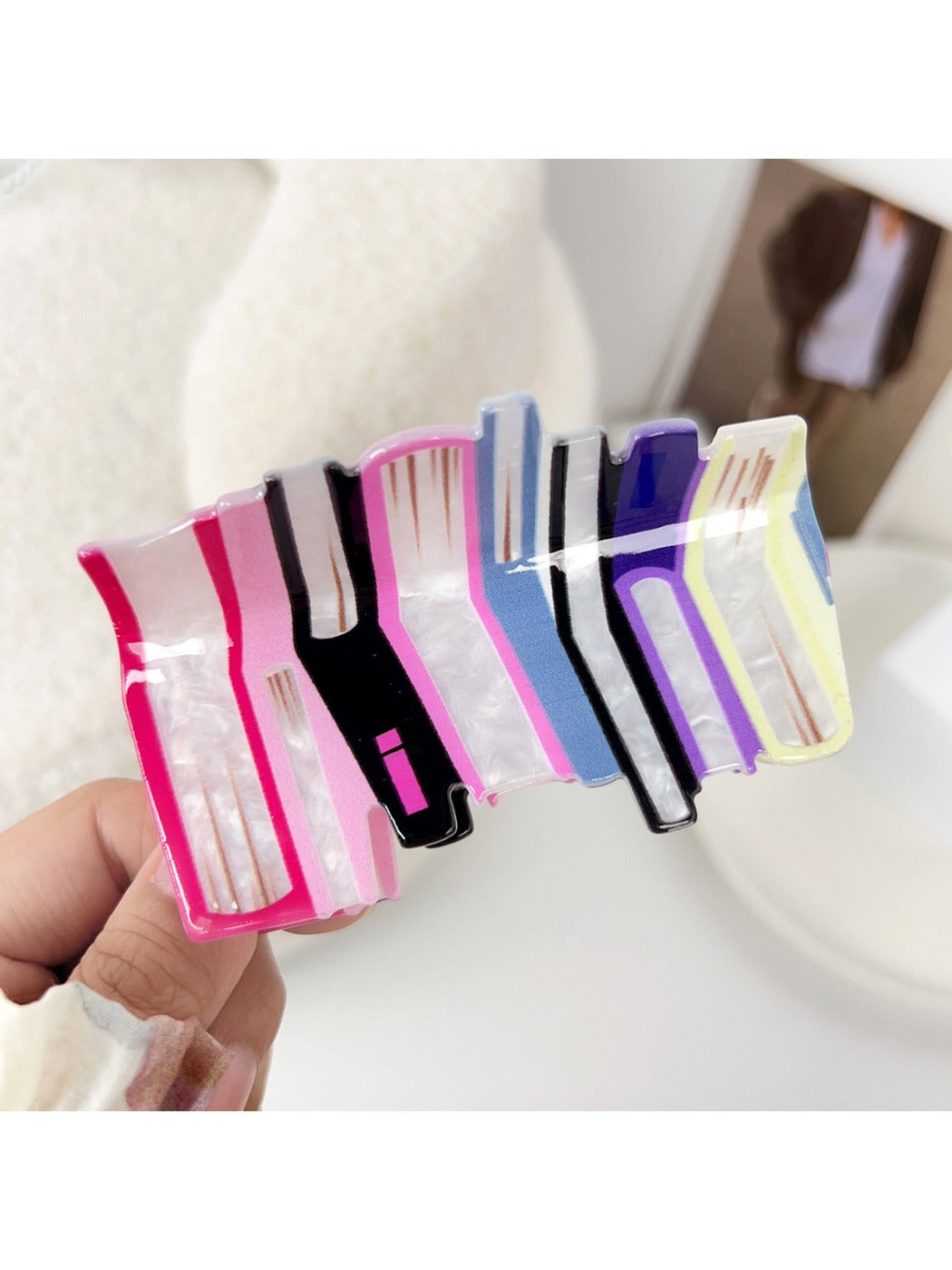 Beau - Color Block Book Hair Clip