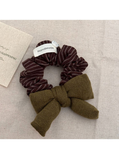 Gifty - Simple Bow Striped Scrunchie